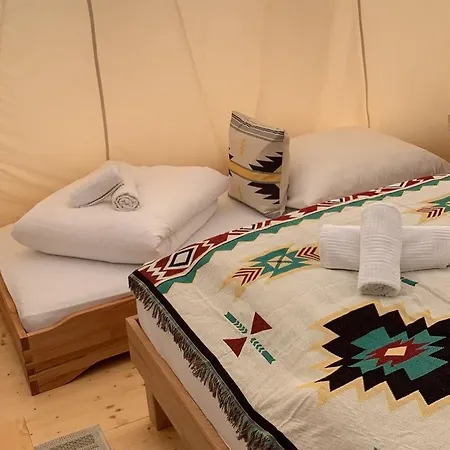 Tipi Shoshoni Apartment